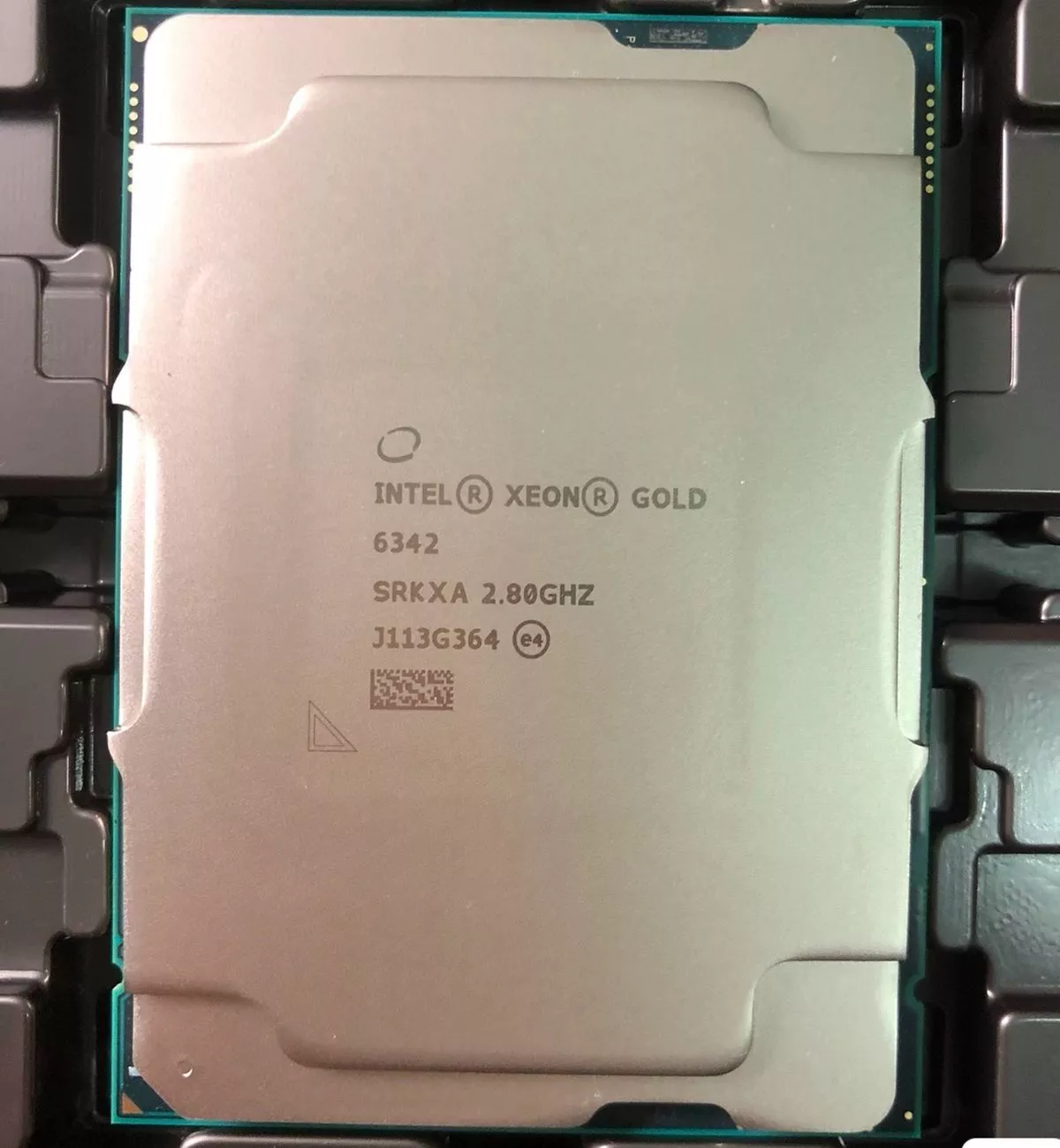 Procesador CPU Intel Xeon Gold 6342 LGA-4189 2S 2,80 - 3,50 GHz 24 núcleos 36 MB 230 W